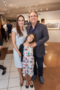 Manuela, Ricardo E Sarah Bacelar