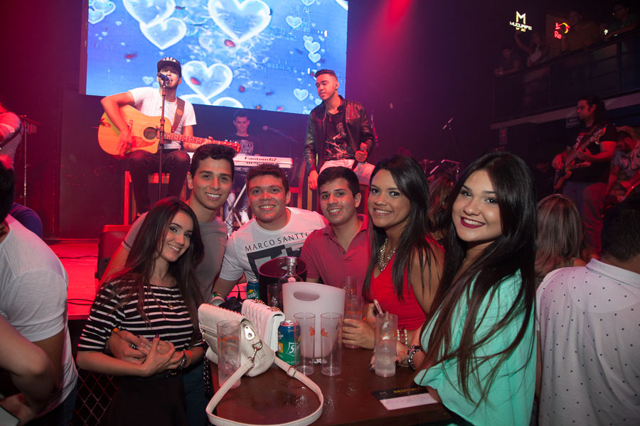 Sexta-feira 13 com muito sertanejo no Mucuripe Music