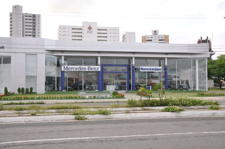 Newsedan apresenta novas SUVs Mercedes-Benz