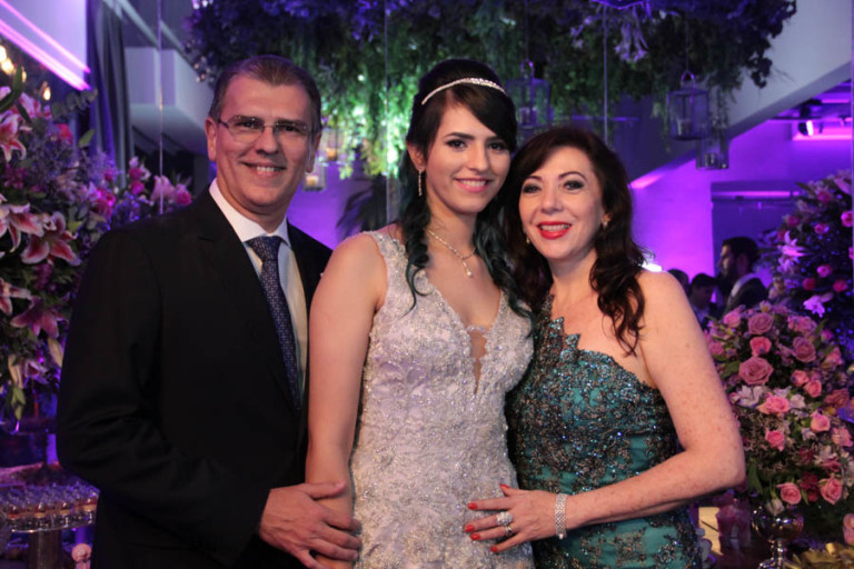 15 anos de Júlia Marcílio Pompeu