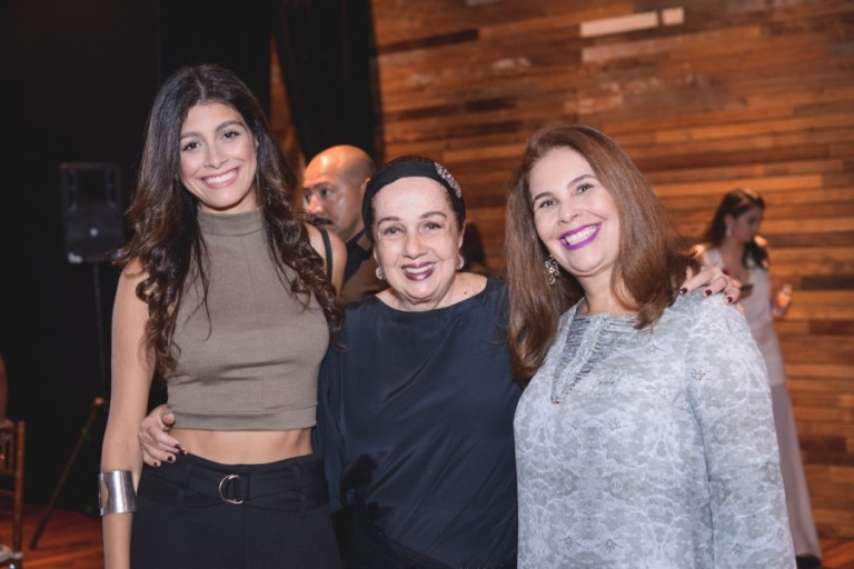 Segunda noite de desfiles no Fashion Mom