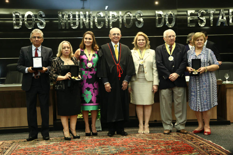 Medalha do Mérito Municipal Governador Raul Barbosa