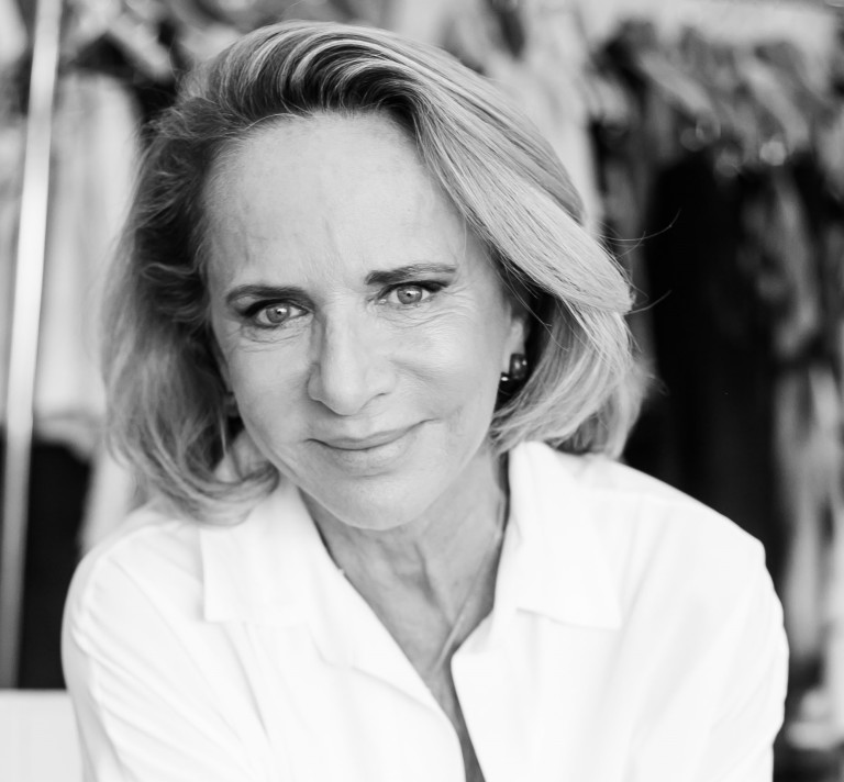 Comitê Olímpico do Brasil (COB) escolhe Lenny Niemeyer para desenhar uniformes do Time Brasil.