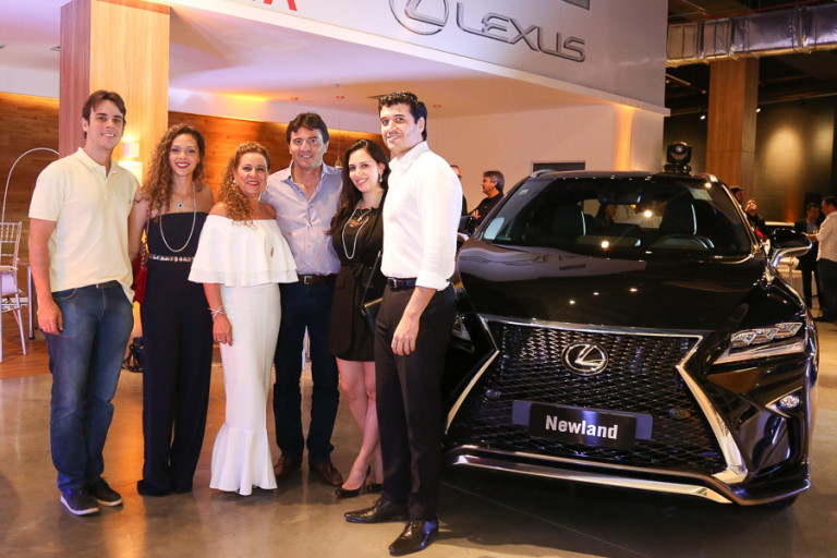 Lançamento Lexus RX 350 Futuristc Japanese Party Newland