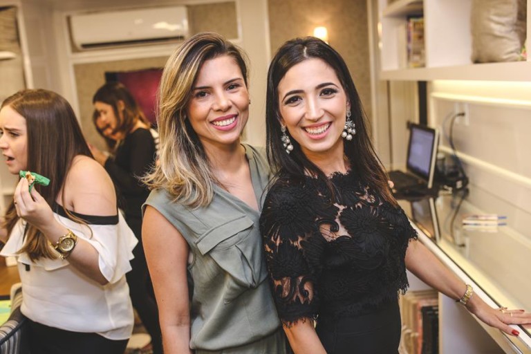 Empresária Renata Marinho Comemora Mais um Ano de Vida