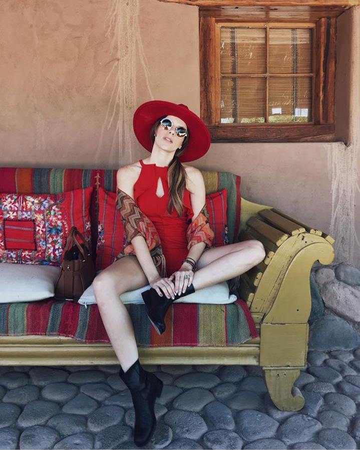 Paulinha Sampaio faz produção fotográfica no Atacama