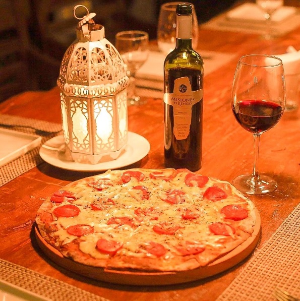 Edição especial da Noite de Pizzas e Vinhos no Colosso Lake Lounge