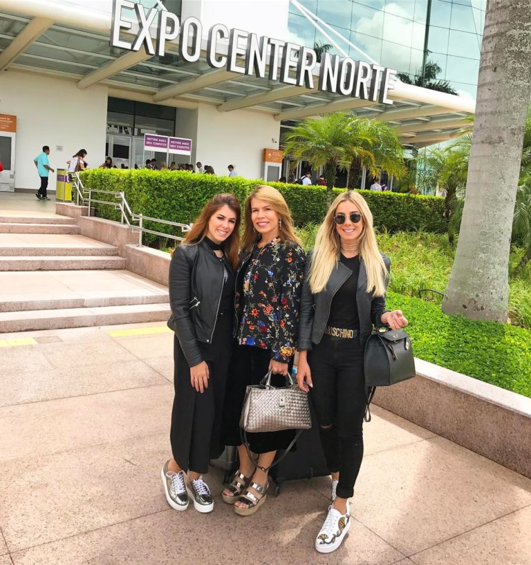 Maíra, Lara e Priscilla Silva fazem compras para a Meia Sola em São Paulo