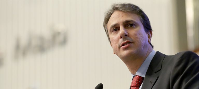 governador Camilo Santana seguirá em viagem pelo Oriente Médio