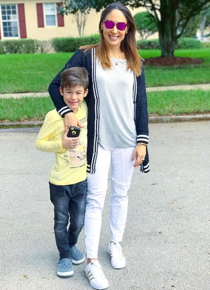 Larissa Coelho curte férias com a família em Orlando