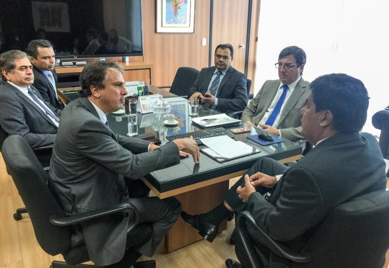 Camilo Santana reuniu-se com o ministro da Educação Mendonça Filho