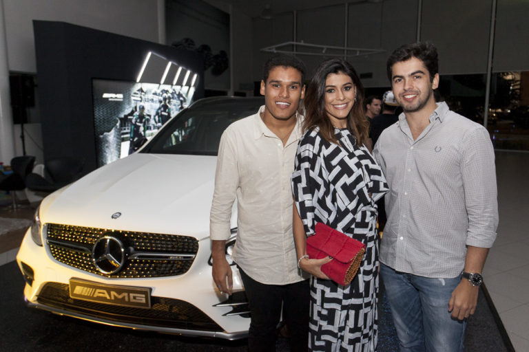 Happy Hour Mercedes Blessed Jeri 2017