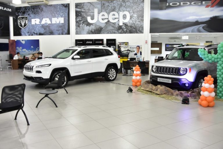 Newsedan Jeep organiza passeio para o EcoPark