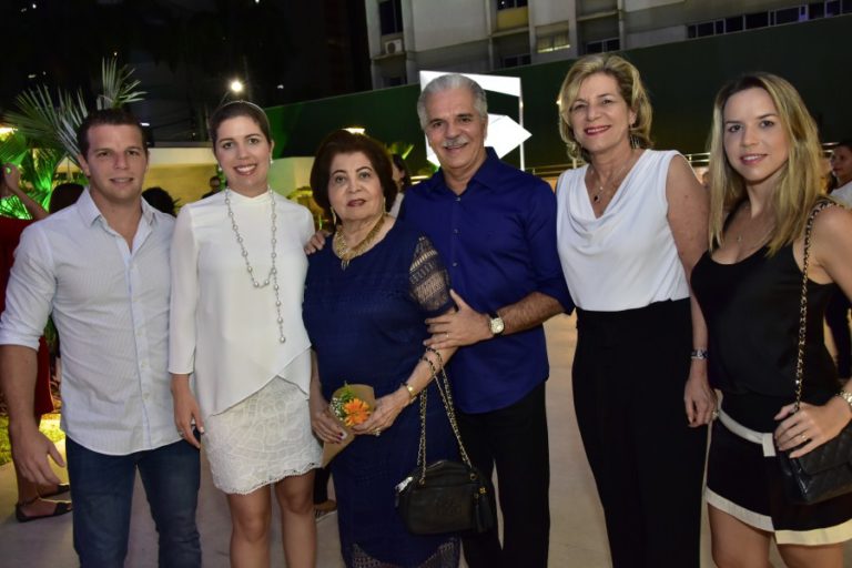 C. Rolim entrega Harmonia