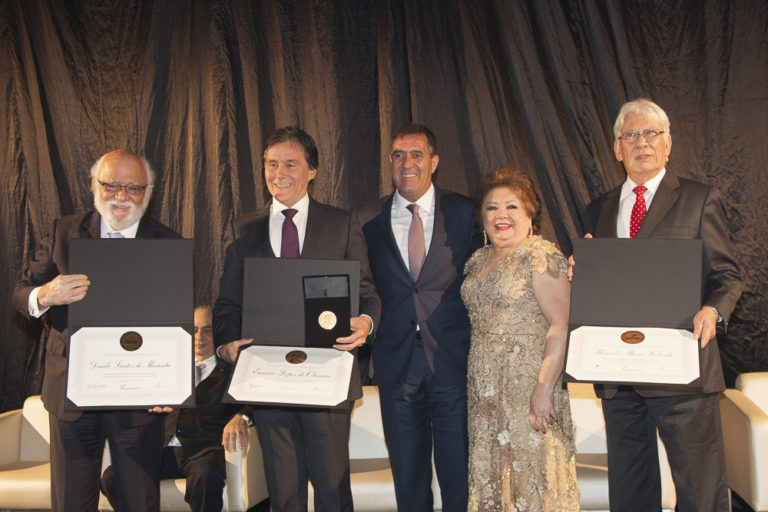 Solenidade de Entrega da Medalha Clóvis Arraes Maia