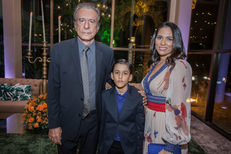 Everardo Telles negocia compra da cachaça Colonial