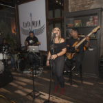 Gisele Café e Banda