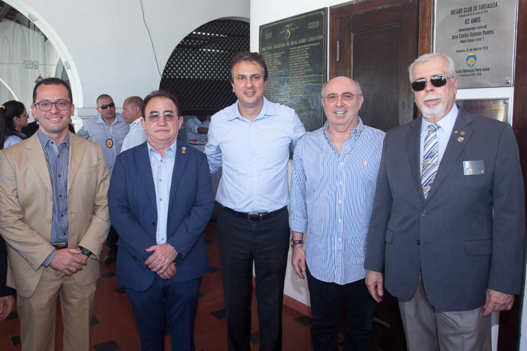 Camilo Santana palestra para  integrantes do Rotary Clube de Fortaleza