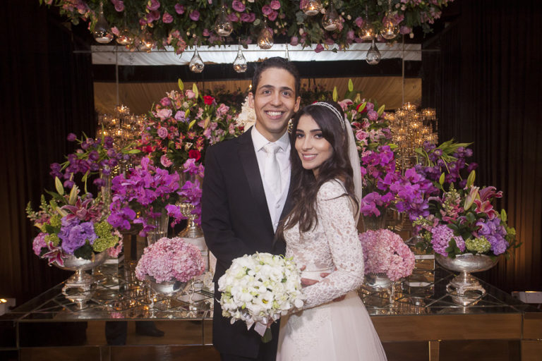 Ângelo Figueiredo e Lorie Diniz trocam alianças