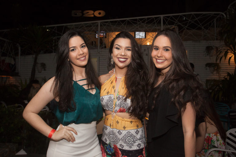 Baladinha ‘BELVE FRIDAYs’ no Bistrô Garrafeira