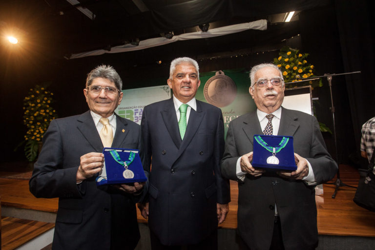 Entrega da Comenda Hermenegildo Sá Cavalcante