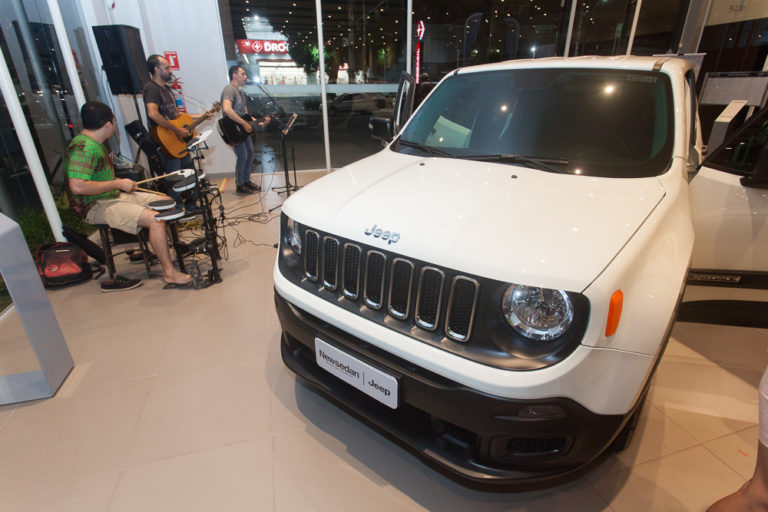 Newsedan Jeep entra em clima de boteco com ofertas especiais