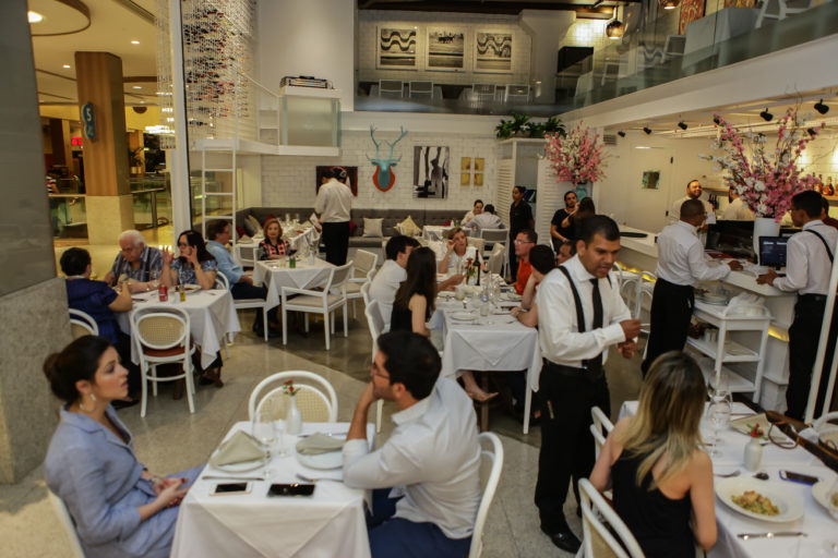 Garrafeira RioMar prepara cardápio especial para o Dia das Mães