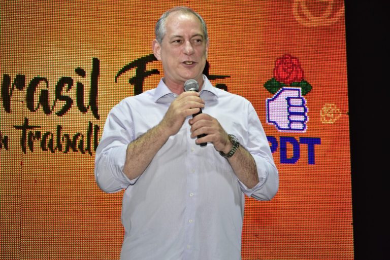 Ciro Gomes debate conjuntura política e desafios para o país na CDL