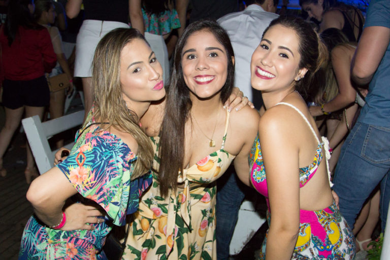 Molejo e DJ Tubarão fazem Colosso ferver