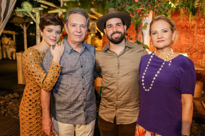 Paulinha Sampaio, Claudio, Felipe E Lenise Rocha (3)