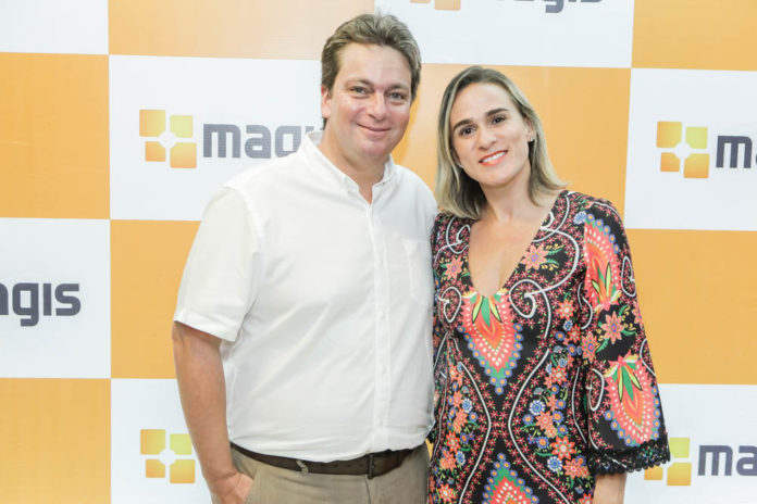 Aragão Neto E Vitoria Huerta