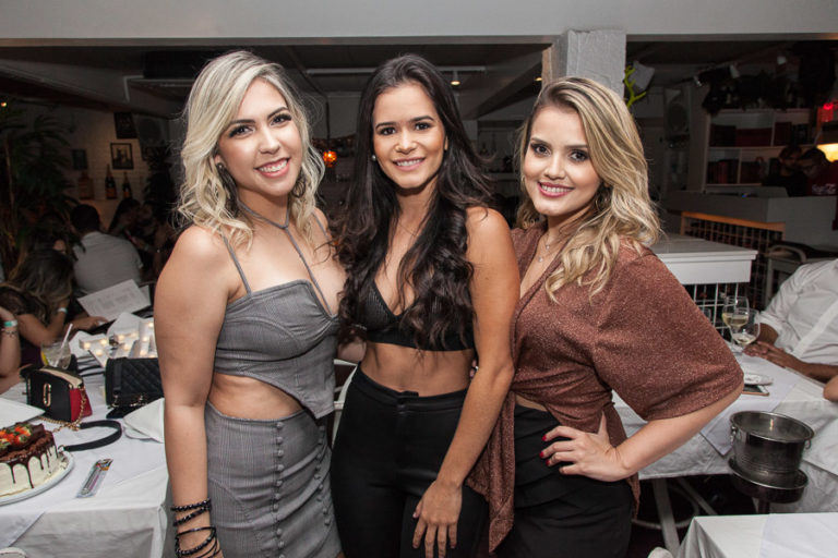 Aiane Castelo, Bia Olivêda E Ana Karolina 2