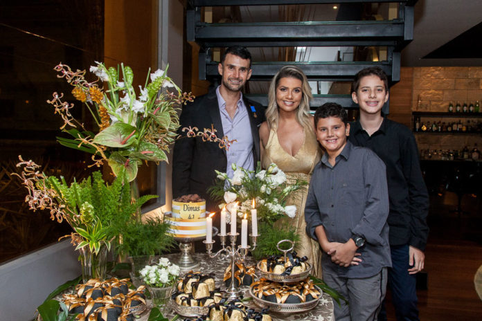 Dimas, Anelise, Theo E Patrick Barreira