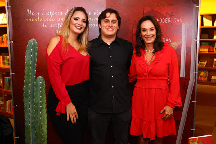 Stephane Lopes,Ian E Claudia Carvalho (1)