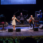 Cris Delanno E Roberto Menescal 2