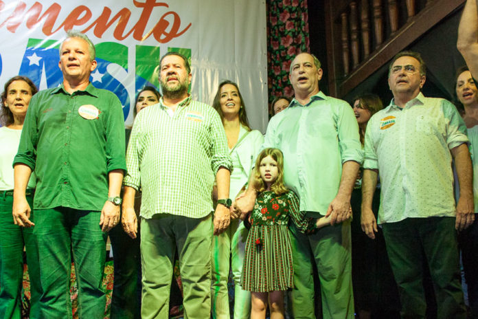 Isolda Cela, André Figueiredo, Marcos Lupi, Giselle Bezerra, Maria Clara, Ciro Gomes E Leônidas Cristino 2