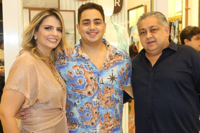 Tais, Rafael E Adriano Pinto