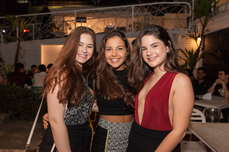 Bianca Pompeu, Raíza Mendes E Isabela Garcia