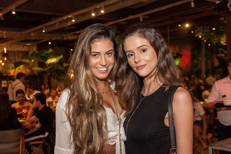 Sana Letícia E Natália Martins