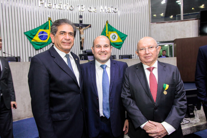 Zezinho Albuquerque, Roberto Cláudio E Roberto Cláudio Frota Bezerra