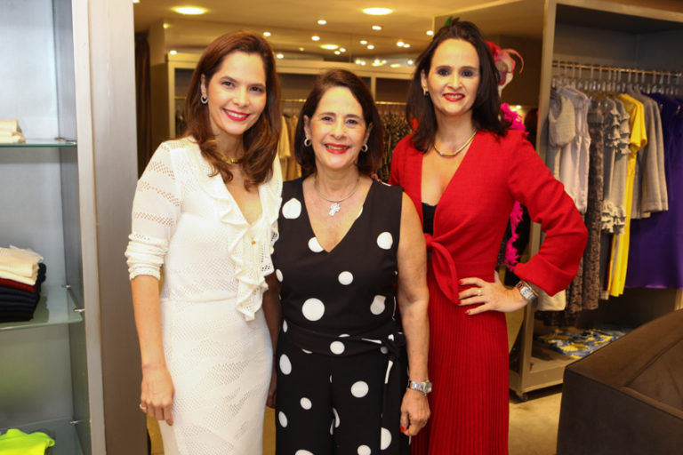 Cristiana Carneiro,Adriana E Cristina Miranda (1)