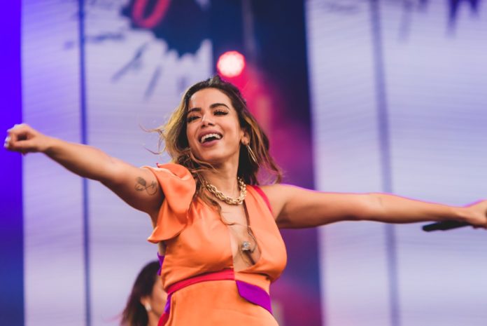 Foto Por Helena Yoshioka