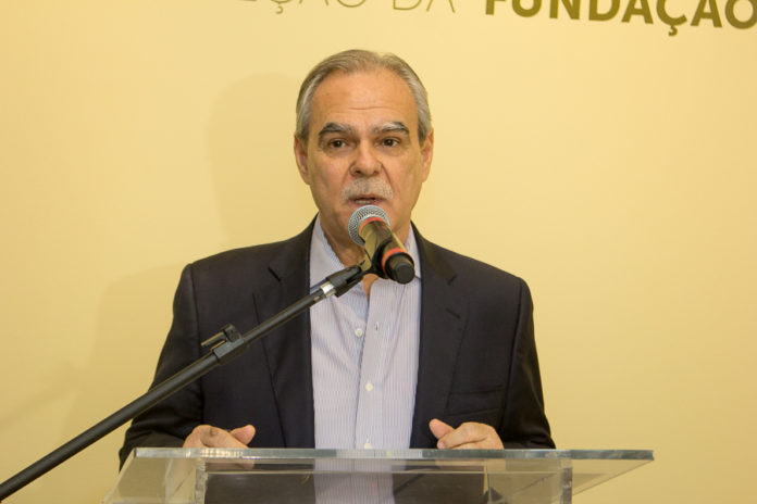 Max Perlingeiro (2)
