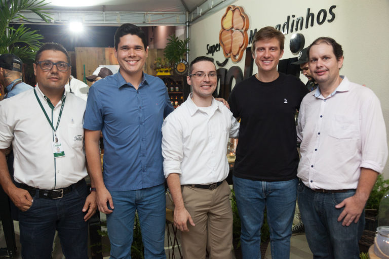 Carlos Henrrique, Felipe Figueiredo, Diego Tavares, Andre Turton E Gilberto Braga