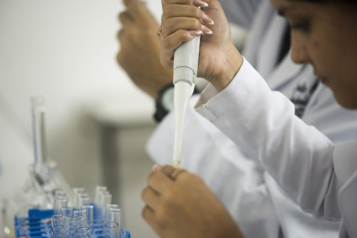 LAB PROD NATURAIS UECE