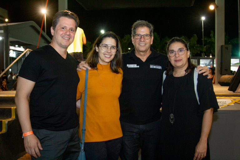 Lívio Parente, Joana, Severino E Isabela Ramalho
