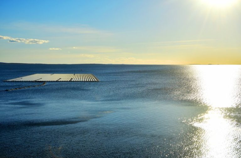 Usina Solar Flutuante Chesf
