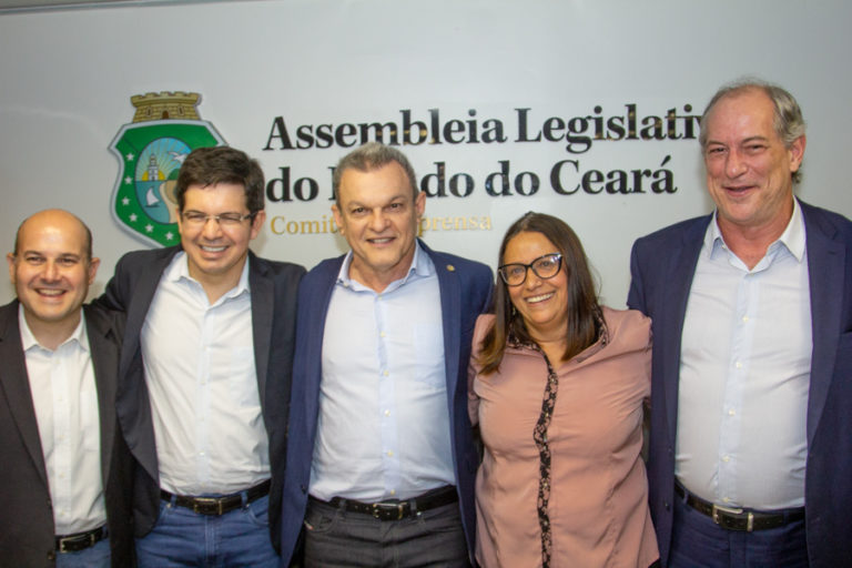 Cid Gomes, Roberto Claudio, Randolfe Rodrigues, José Sarto, Toínha Rocha E Ciro Gomes (3)
