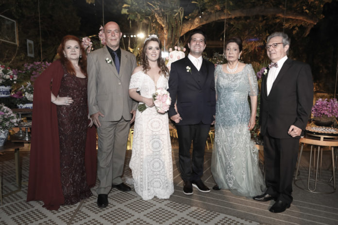 Claudia Rebouças, Eliseu Sousa, Isabela Ney, Pipo, Dulcina Palhano E Pedro Gurjão