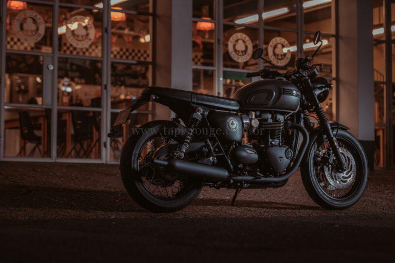 Triumph_Bonneville_T120_Ace_8